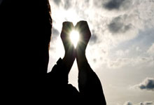 大巴黎对决巴萨，谁能在欧冠赛场笑到最后？